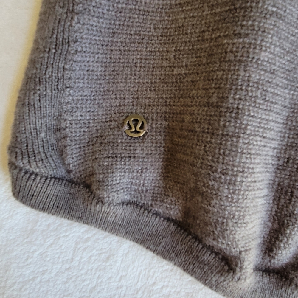 Lululemon Sweater - Picture 4 of 6
